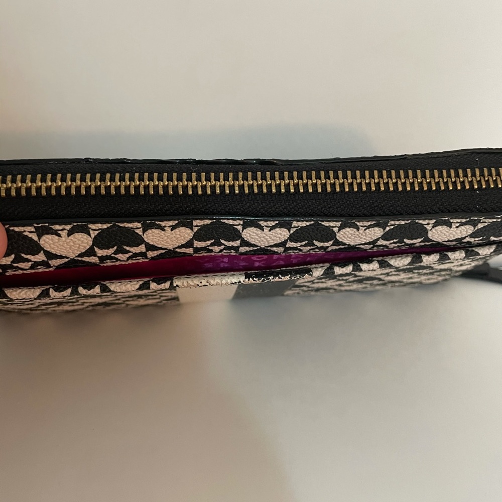Kate Spade Wallet - Picture 6 of 9